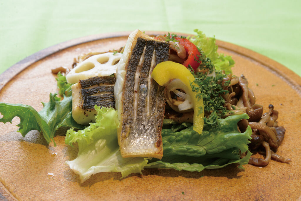 白身魚のグリルサラダ